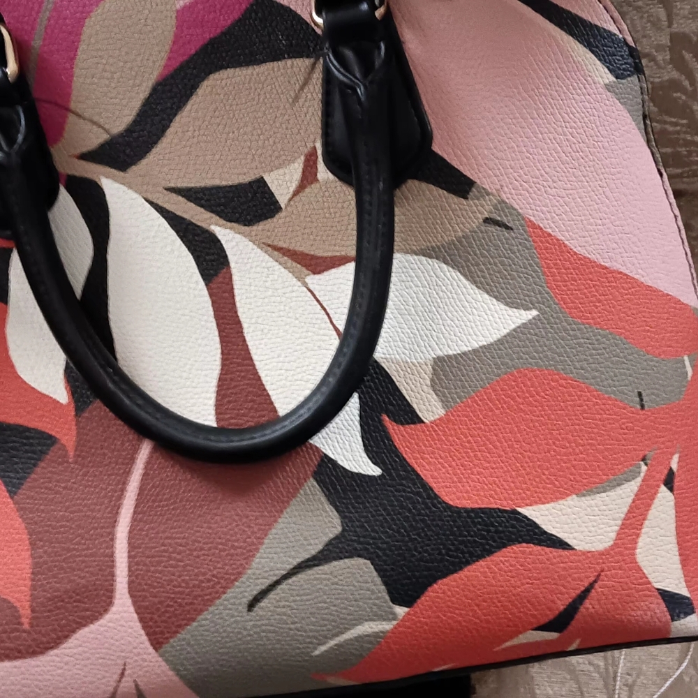 Multi Color Handbag - Picture 3 of 3